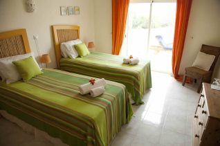 Algarve-Villa-Bedroom-2